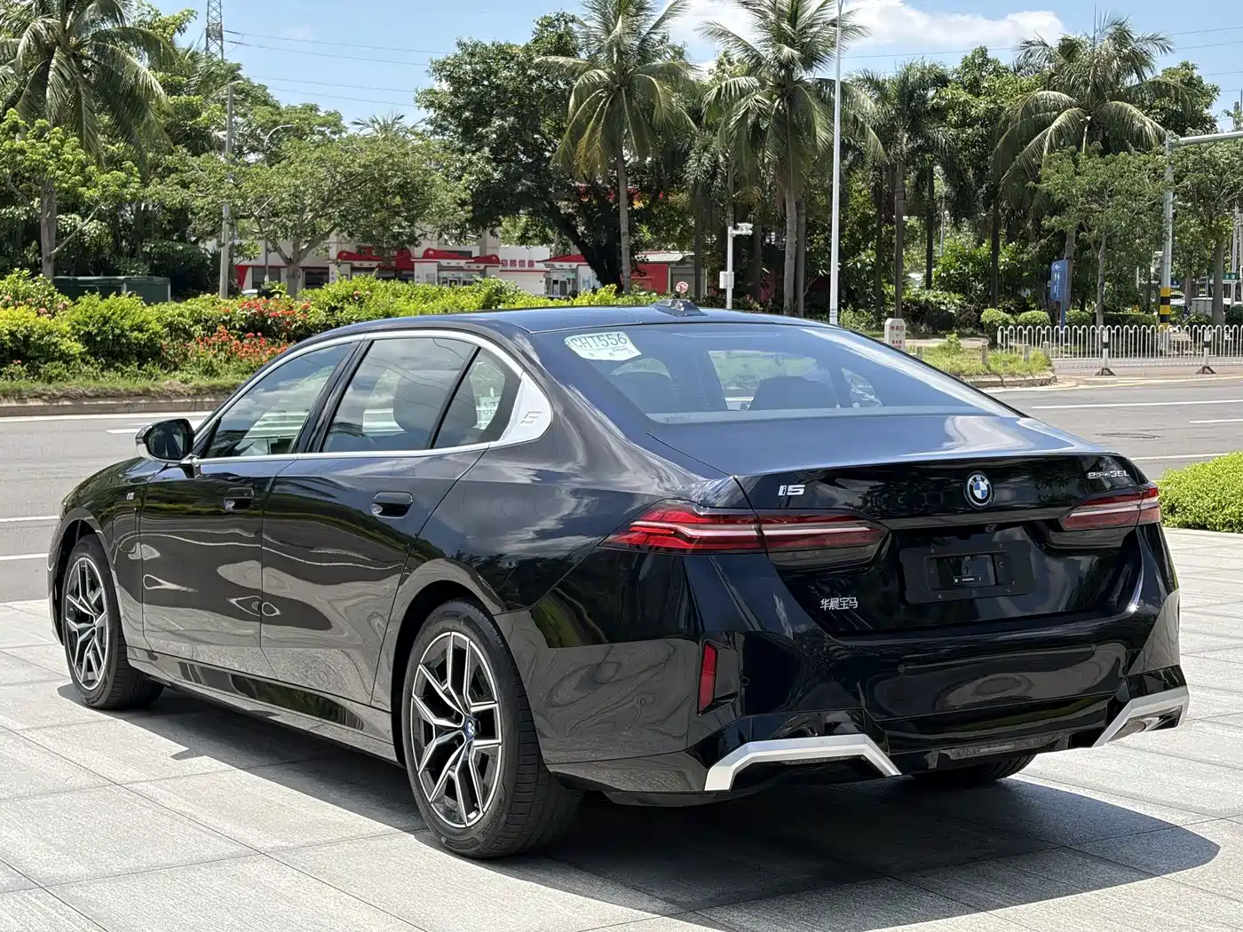 BMW i5 2025 eDrive 35L M Sport Package фото 10