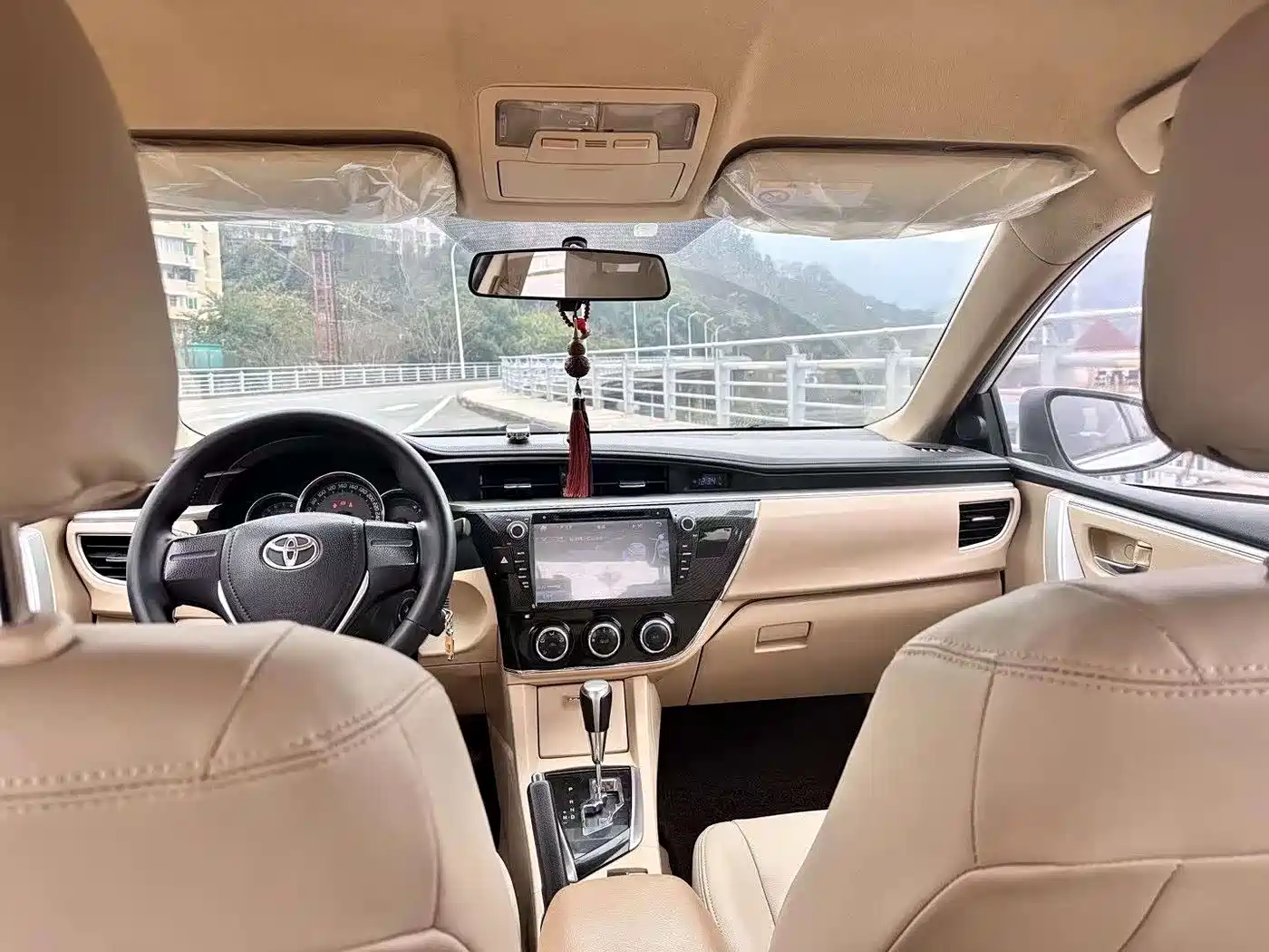 Toyota Corolla 2014 1.6L CVT GL фото 7