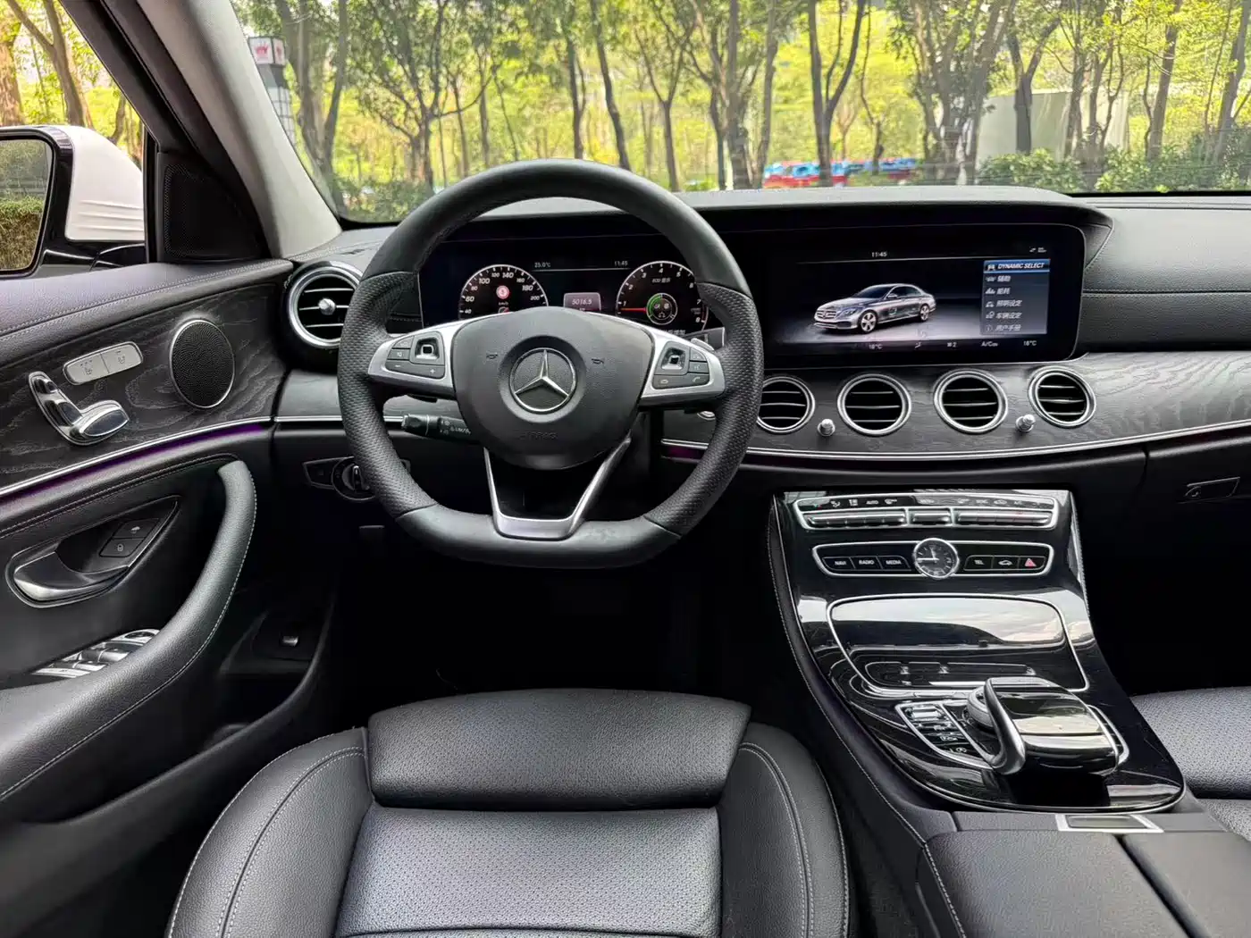 Mercedes-Benz E-Class 2017 E 200 L 4MATIC фото 7