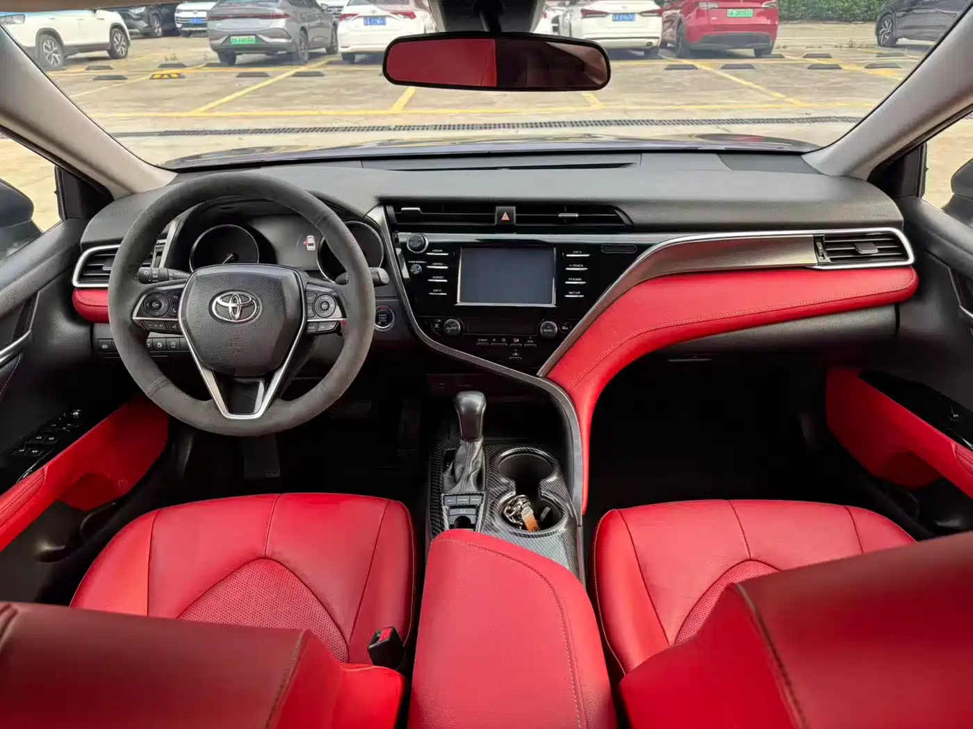 Toyota Camry 2018 2.5S Trend Edition фото 8