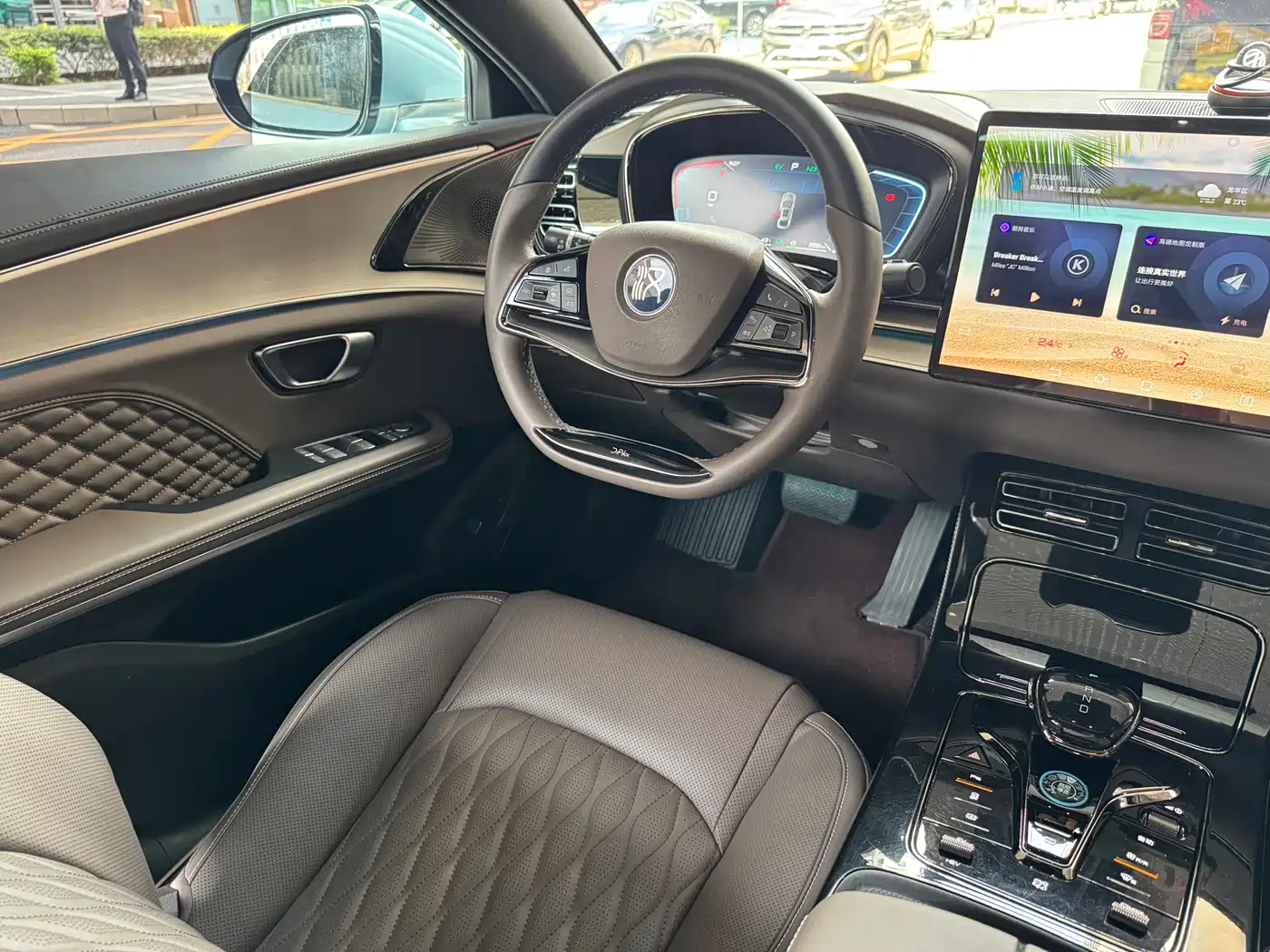 BYD Han 2023 DM-i Champion Edition 121KM Honor фото 10