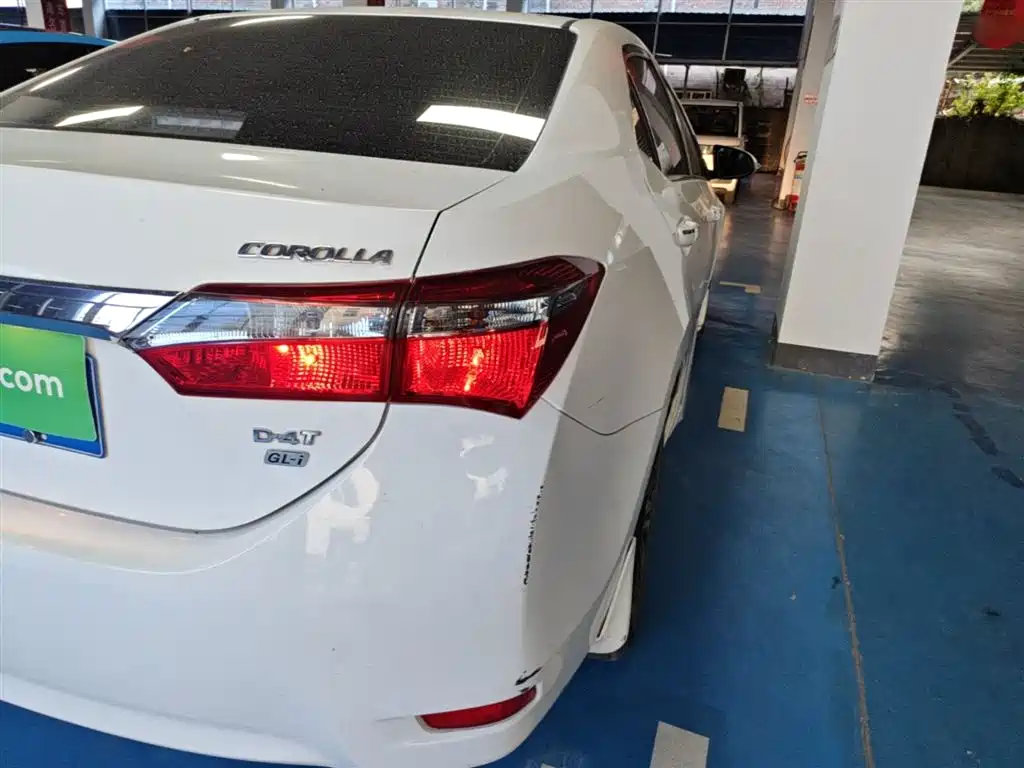 Toyota Corolla 2017 Facelift 1.2T S-CVT GL-i фото 8
