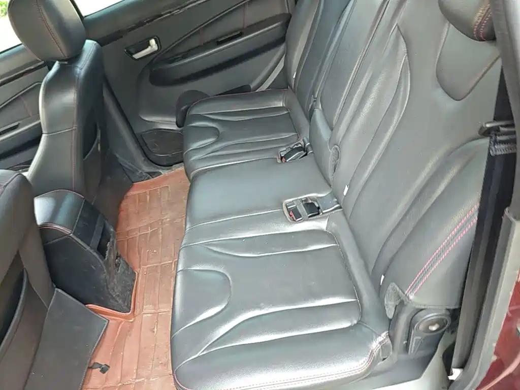 Dongfeng Fengguang Fengguang 370 2016 2016 1.5L Manual Luxury 7-seater
