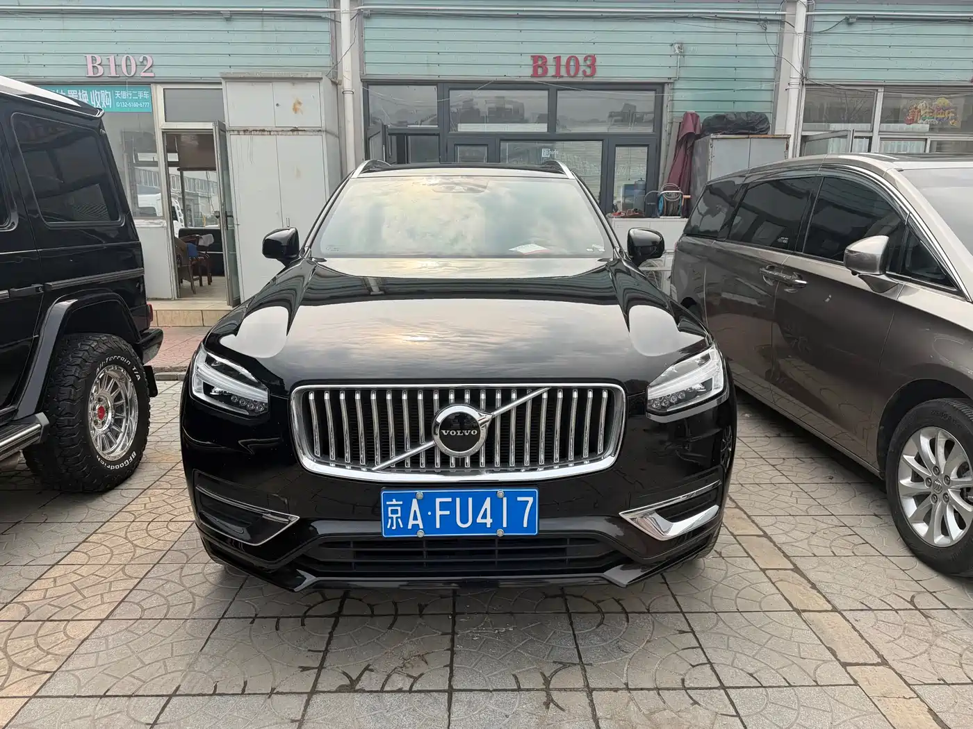 VOLVO XC90