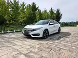 Фото 1 - Honda Civic