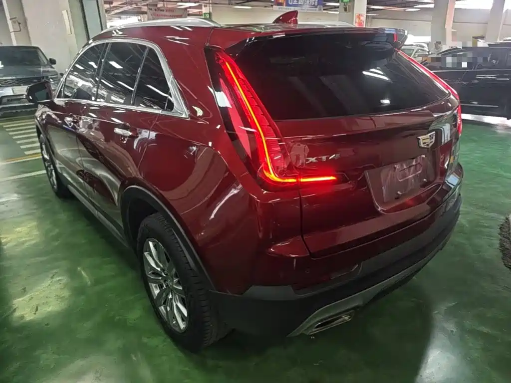 Cadillac XT4 2019 2018 28T FWD Leading Edition