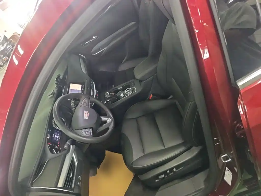 Cadillac XT4 2019 2018 28T FWD Leading Edition