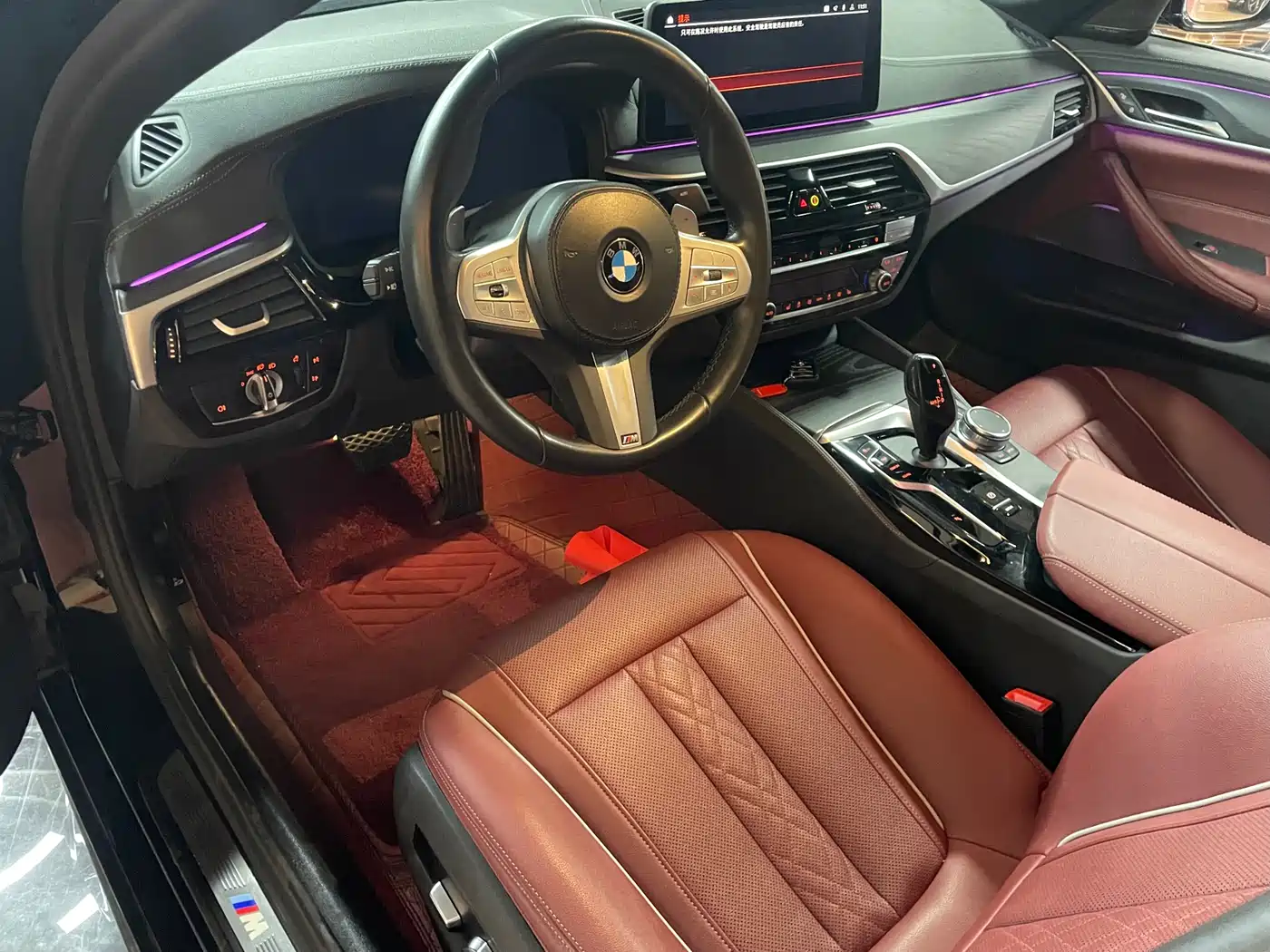 BMW 5 Series 2022 530Li Leading M Sport Package фото 4