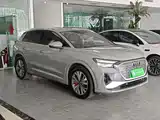 Photo 4 - Audi Q4 e-tron