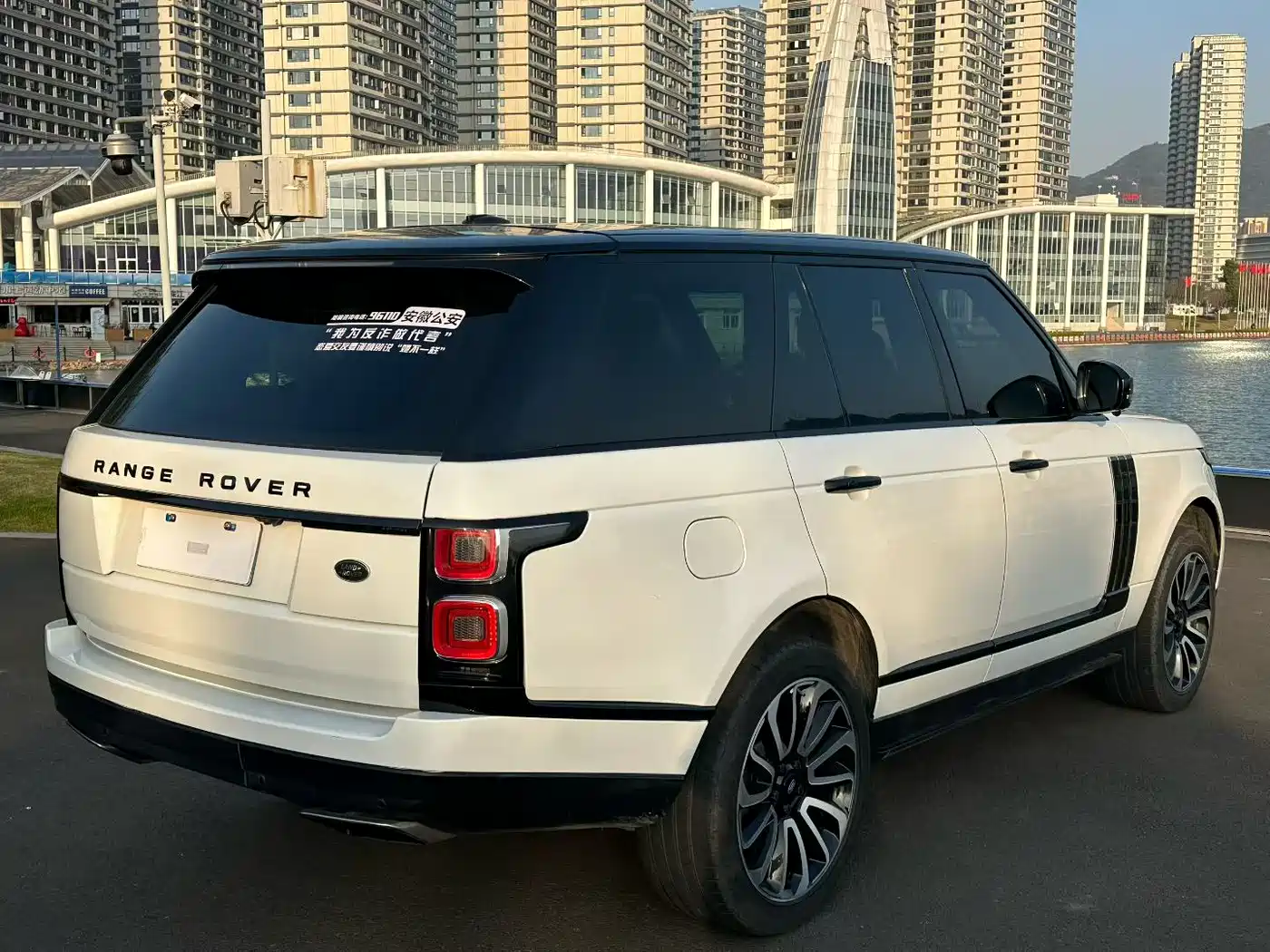 Land Rover Range Rover 2016 3.0 SC V6 Vogue фото 9