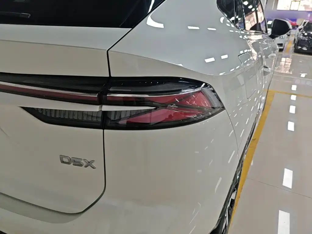 Roewe D5X DMH 2024 2024 Model 135 Technology Edition