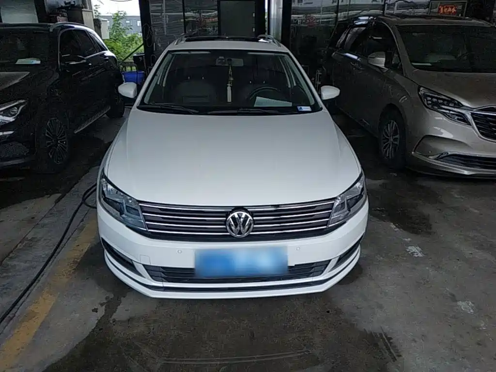 Volkswagen Lavida Tour 2017 2017 1.6L Automatic Comfort Edition