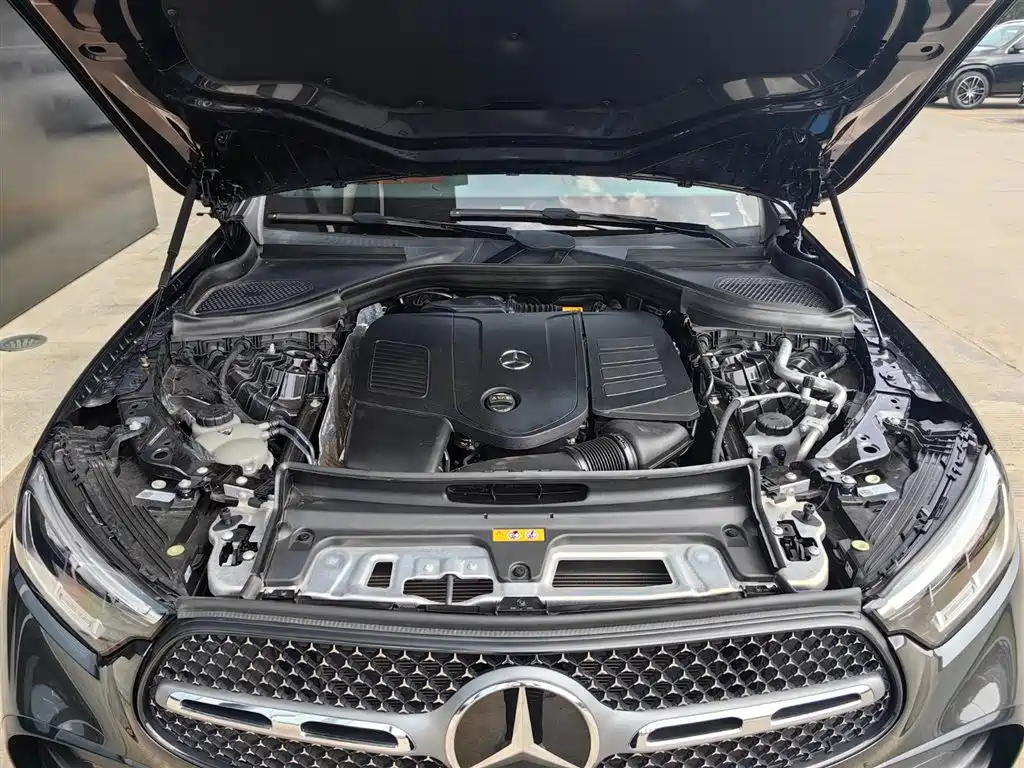 Фото 3 - Mercedes-Benz GLC