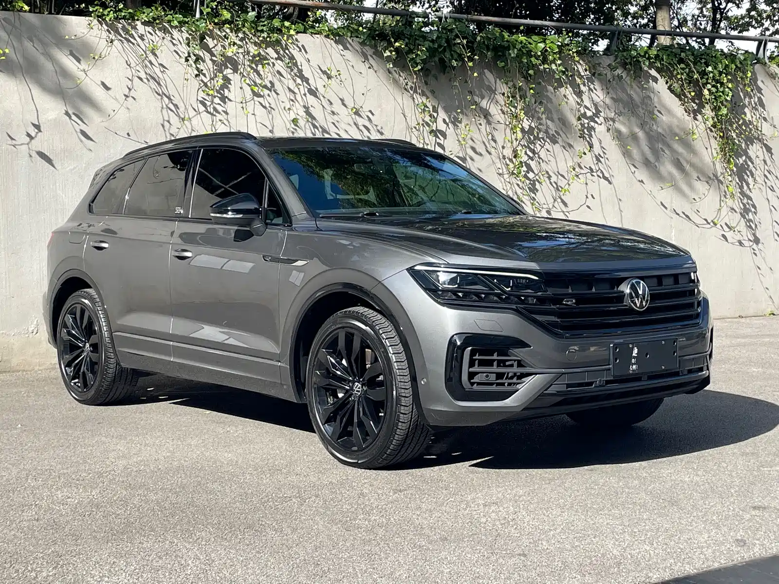 Фото 3 - Volkswagen Touareg