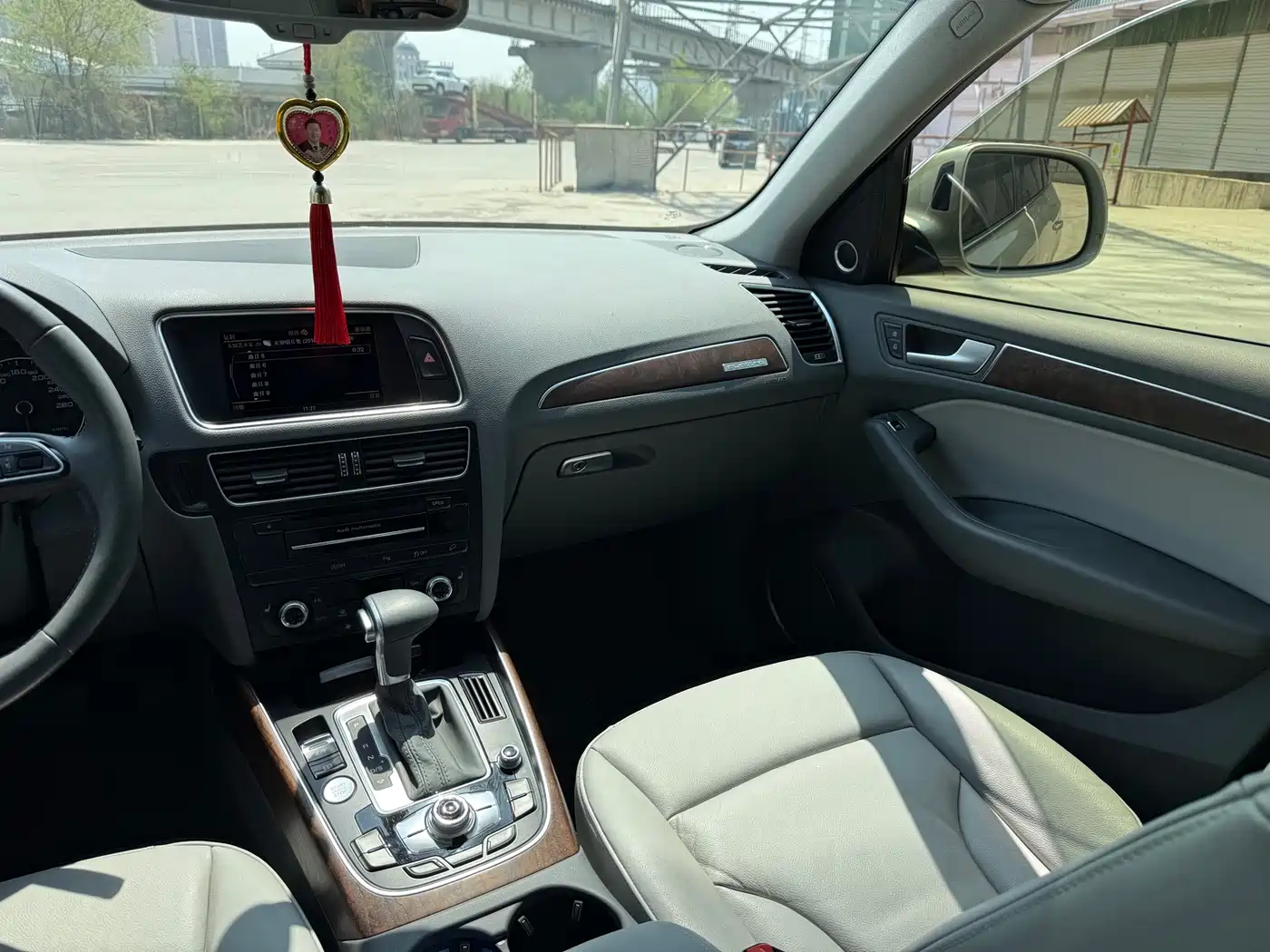 Audi Q5 2015 40 TFSI Comfort фото 12