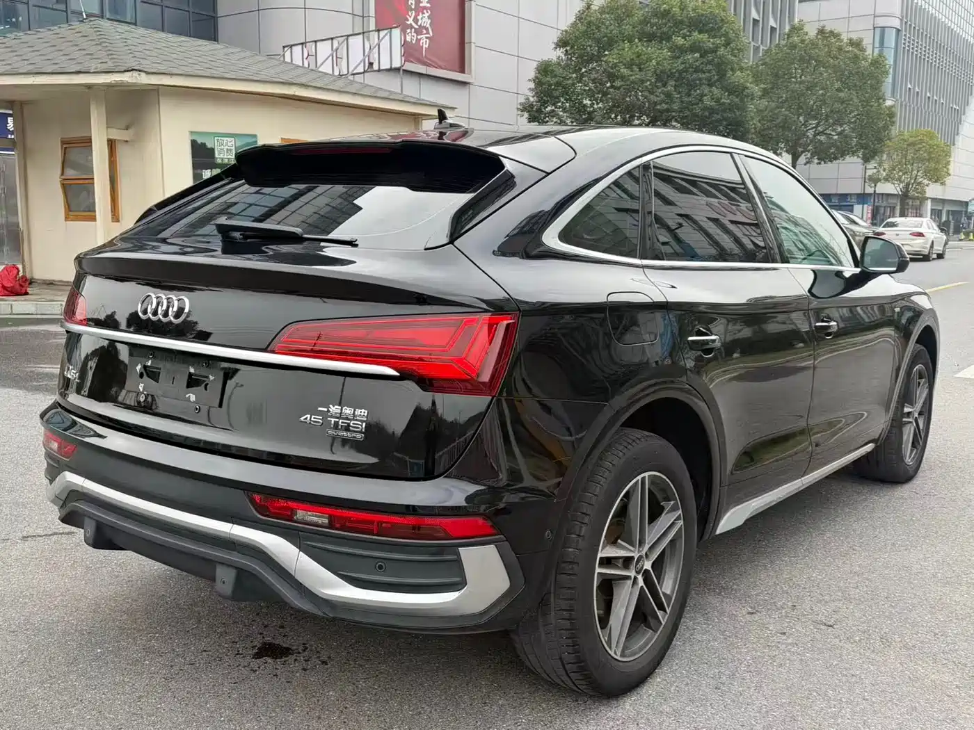 Audi Q5L Sportback 2022 40 TFSI Fashion Style фото 19