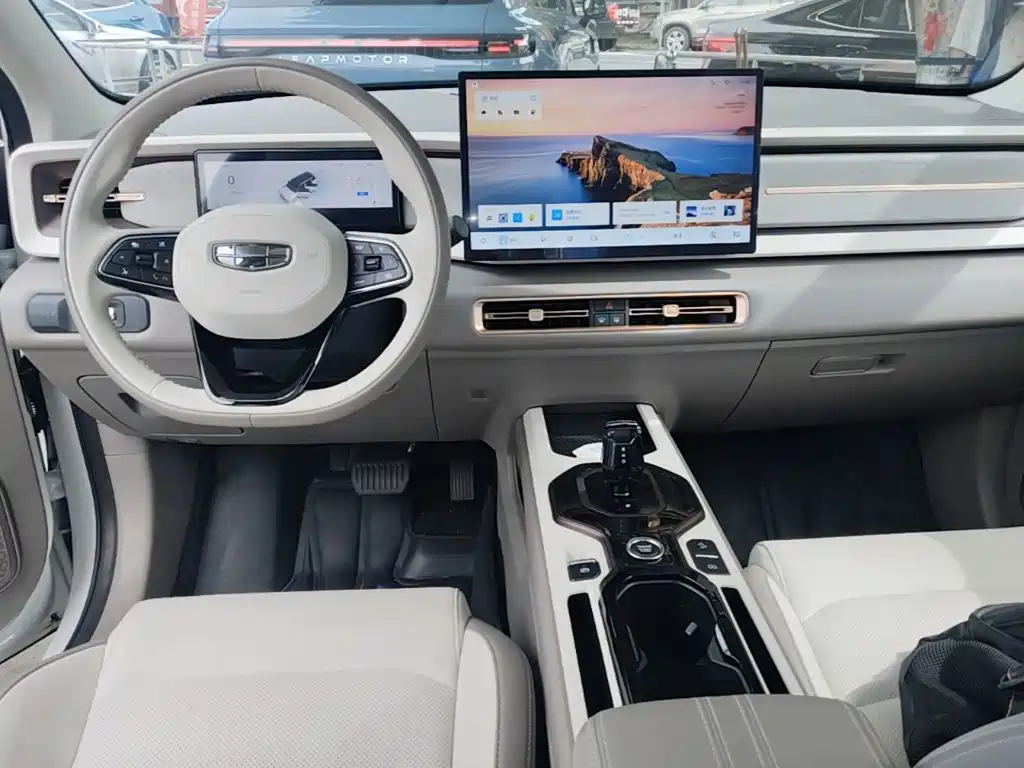 Geely ICON 2025 2026 Chocolate 1.5TD Pure Edition