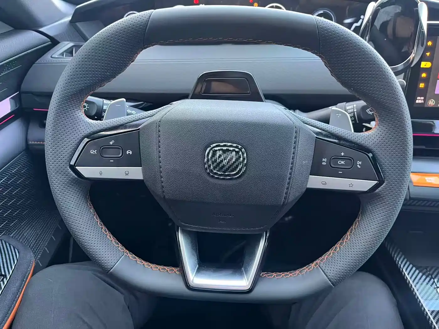 CHANGAN UNI-V