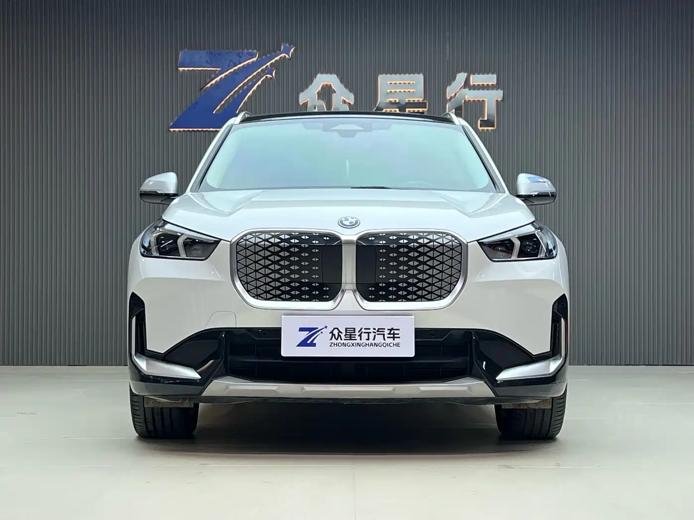 BMW iX1 2026 2023 eDrive25L X Design Package