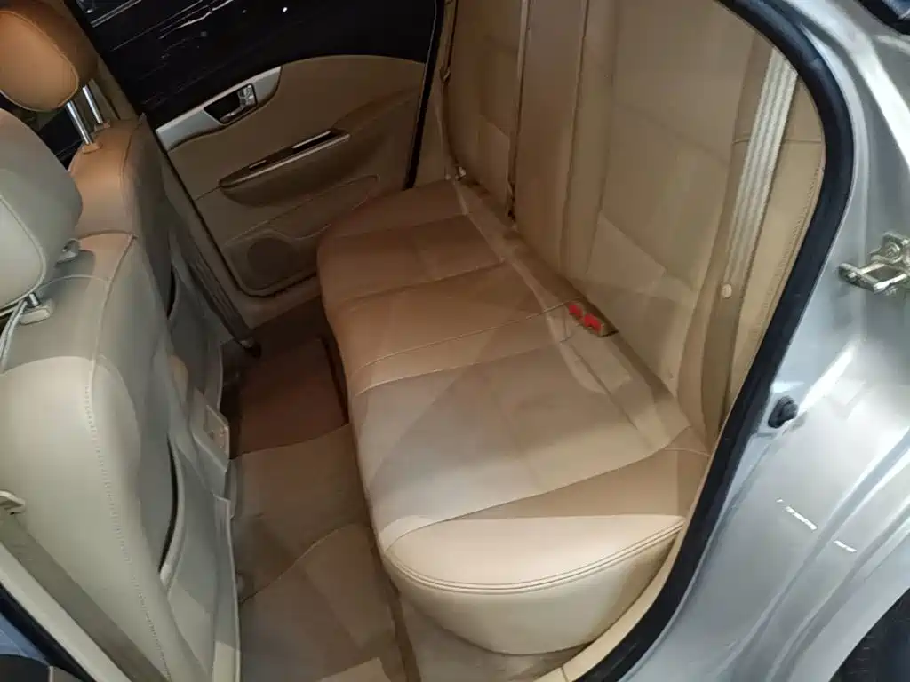 Фото 17 - Buick Excelle