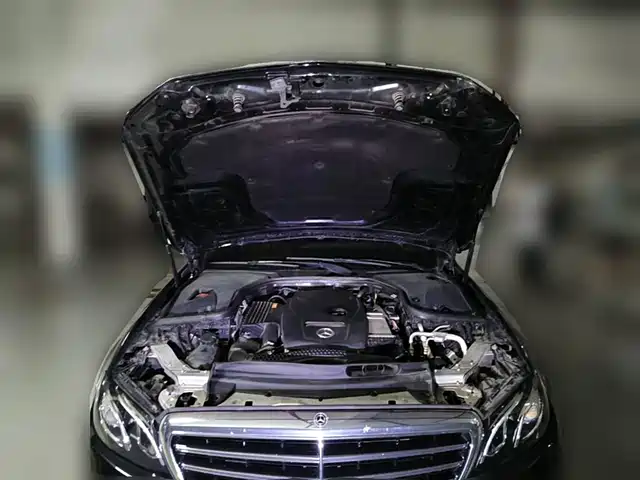 Mercedes-Benz E-Class 2016 E 300 L Fashion Type — фото 3