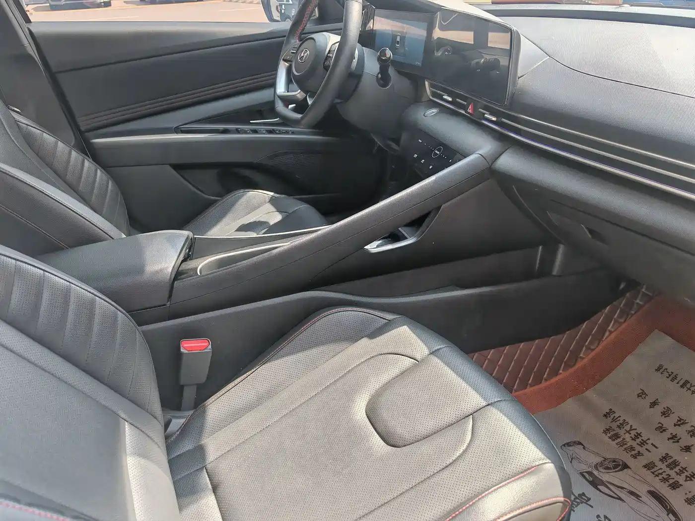 Hyundai Elantra 2022 1.5L CVT TOP Flagship Edition фото 8