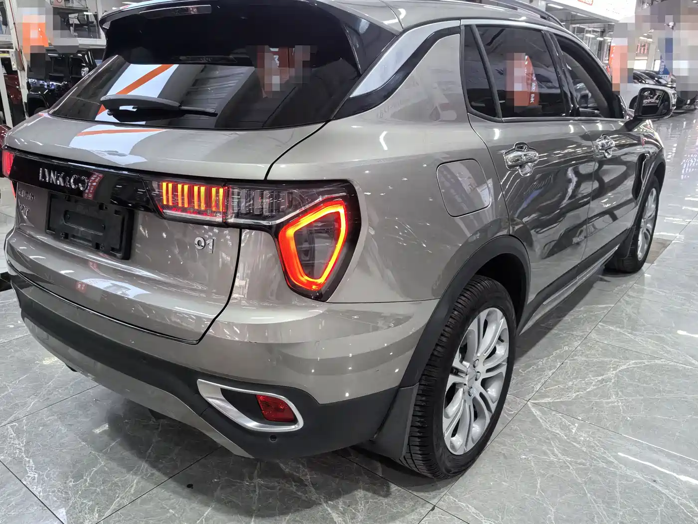 Lynk & Co 01 2019 2.0T 2WD Pro Edition China V фото 6