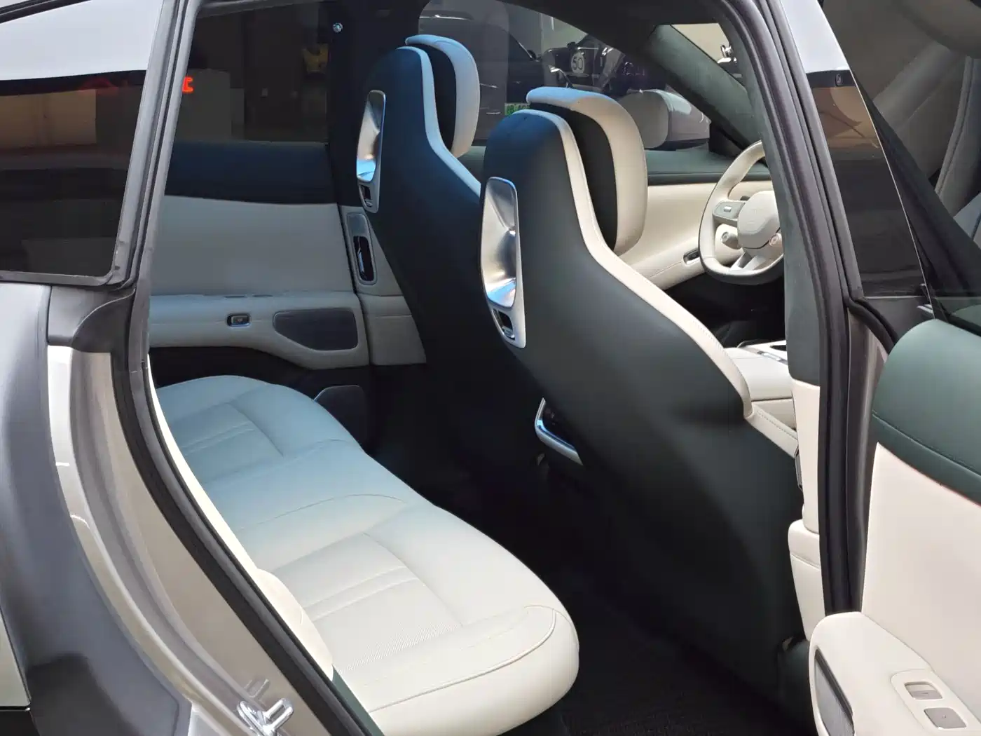 XIAOMI CAR XIAOMI YU7