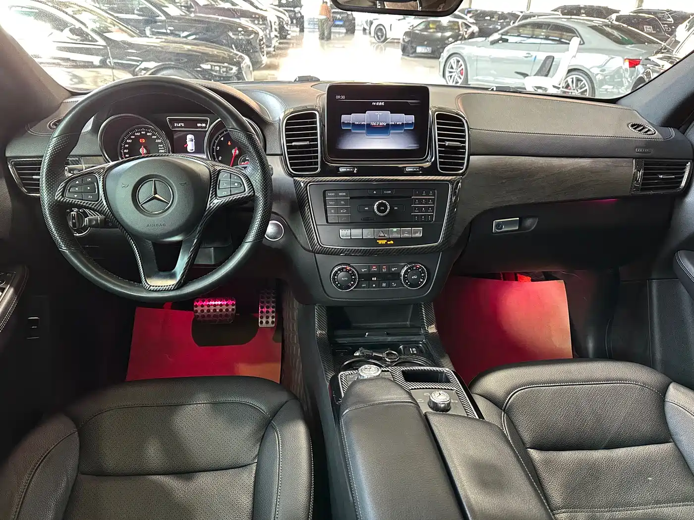 Mercedes-Benz GLE Coupe 2018 GLE 320 4MATIC Coupe SUV фото 11