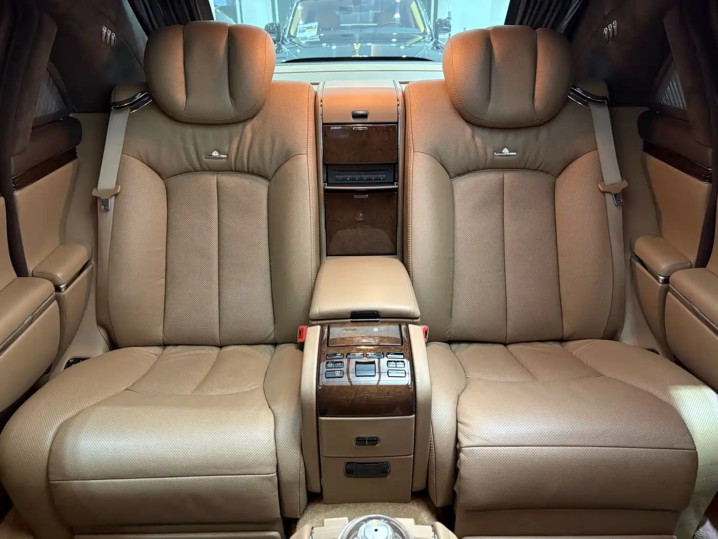 Maybach Maybach 2013 2011 6.0T 62 S
