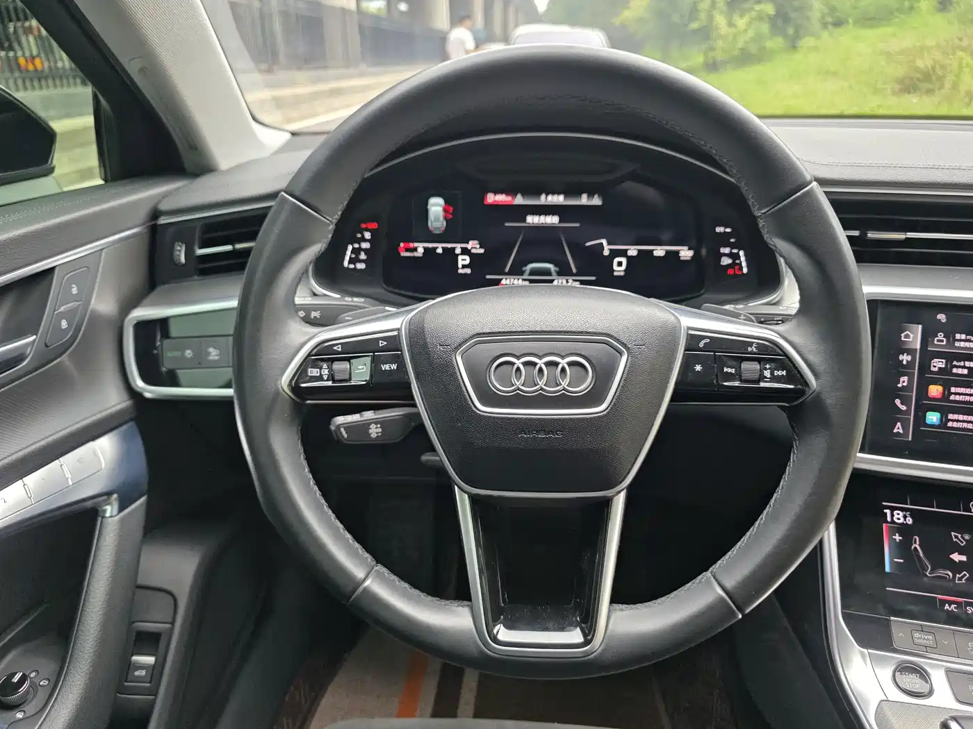 Фото 17 - Audi A6 (Import)