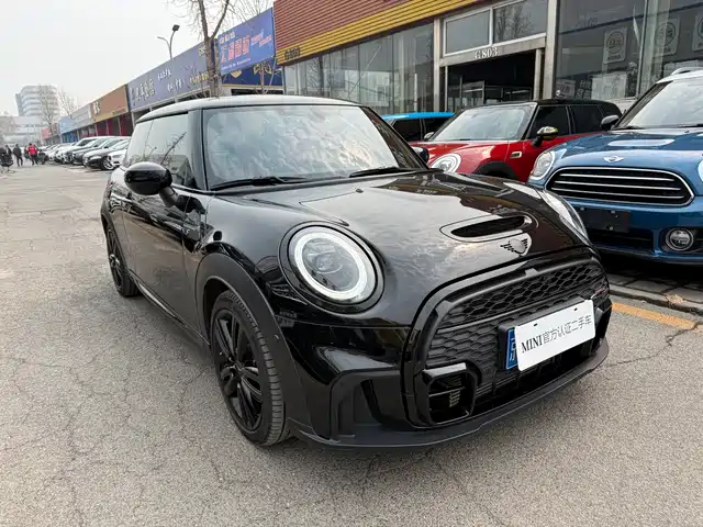 MINI 