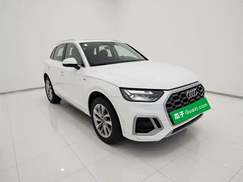 Audi Q5L 2022 40T Luxury Dynamic фото 7