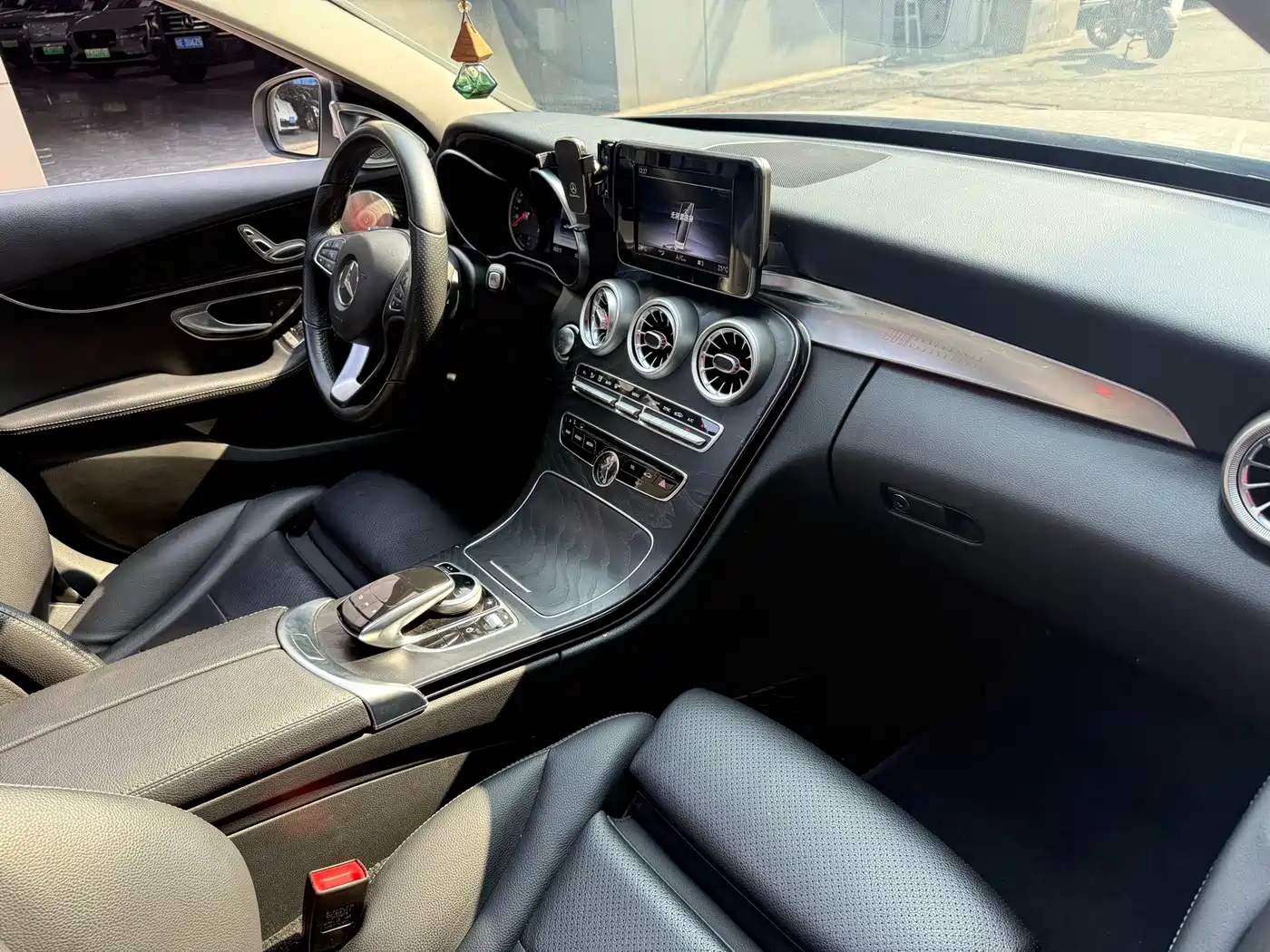 Mercedes-Benz C-Class (Import) 2018 C 200 Estate фото 22