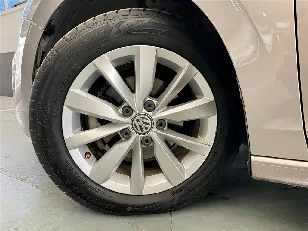 Volkswagen Bora 2019 Facelift 1.5L Automatic Comfort China VI фото 18