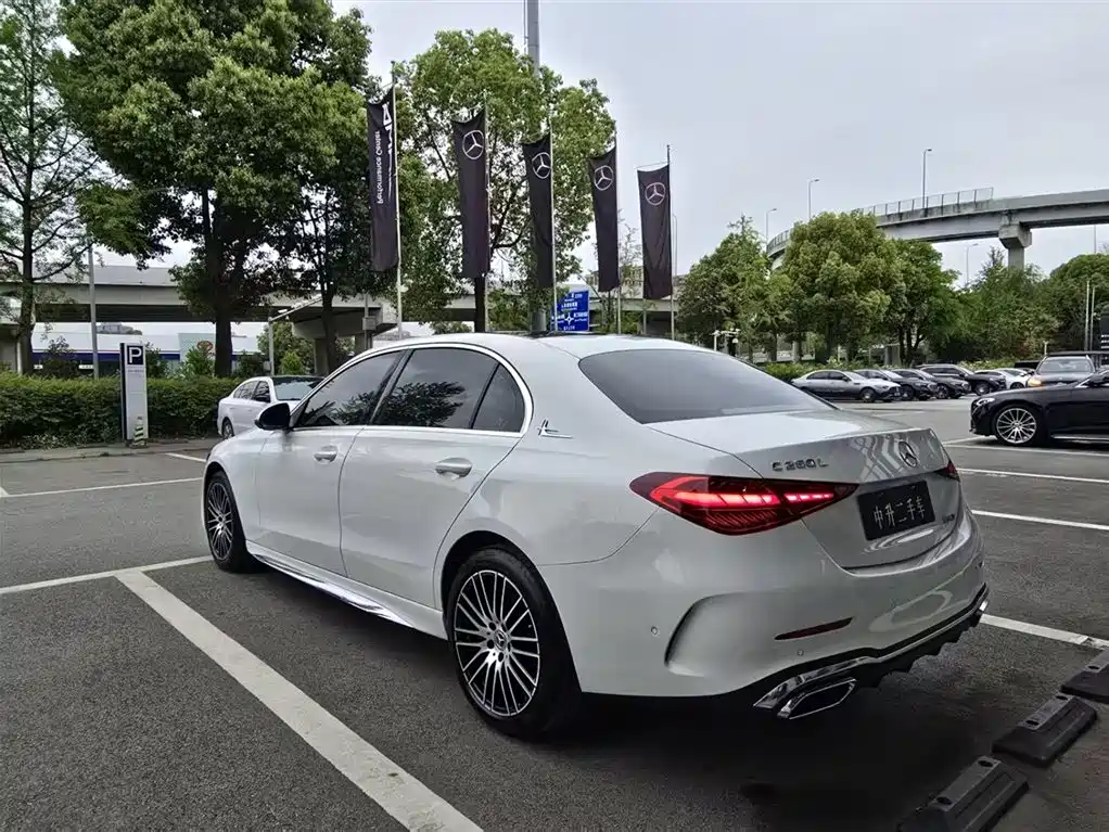 MERCEDES-BENZ C CLASS