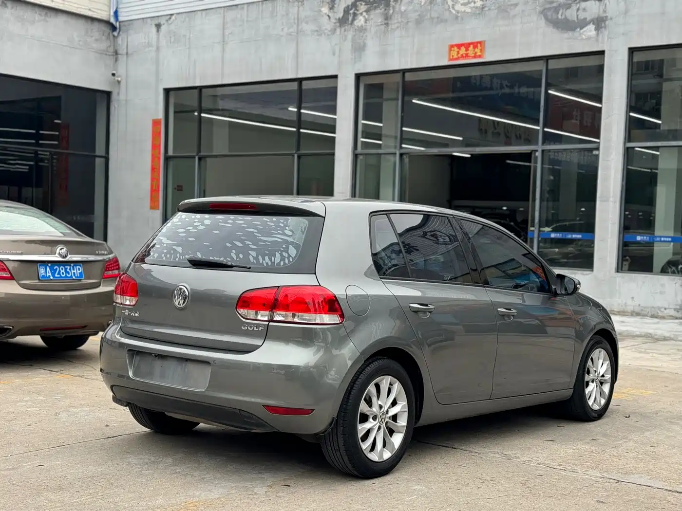 Volkswagen Golf 2012 1.6 Manual Comfort Type фото 13