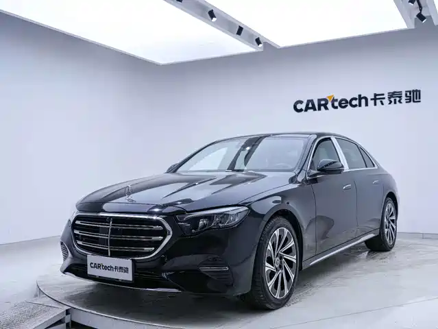 Mercedes-Benz E-Class 2024