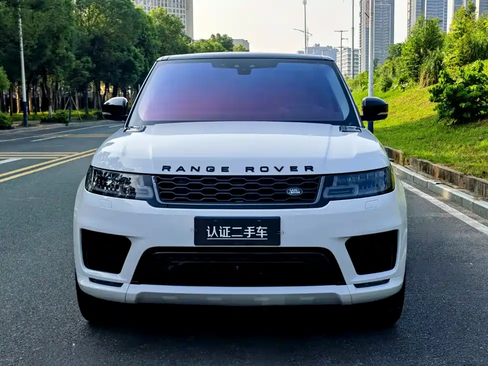 صورة 2 - Land Rover Range Rover Sport