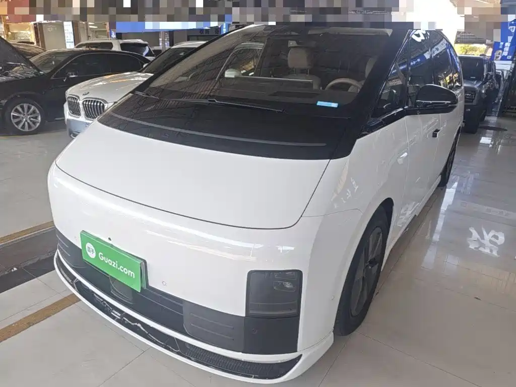 Li Auto MEGA 2026 2025 Model Home Family Special Edition
