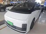 Фото 2 - Li Auto MEGA