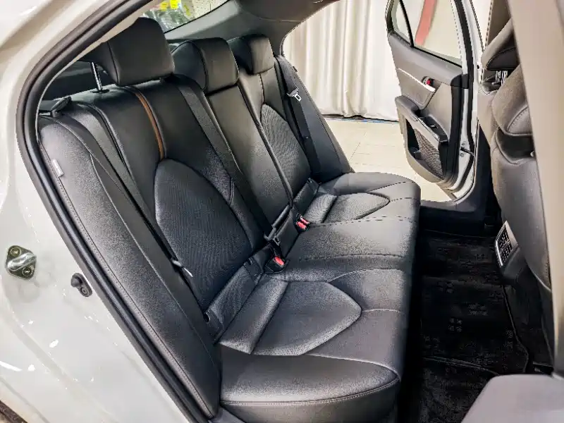 Toyota Camry 2023 2.0G Luxury Edition фото 19