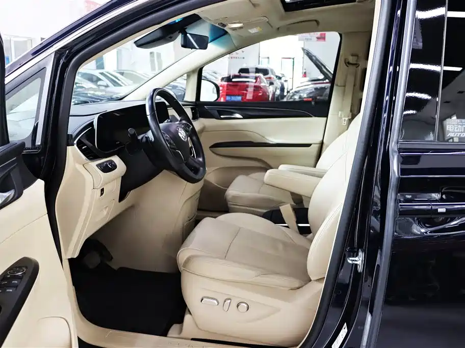 Buick GL8 2023 ES Landmaster Exclusive фото 4