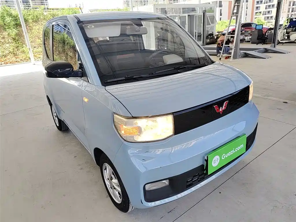 WULING AUTOMOBILE HONGGUANG MINIEV