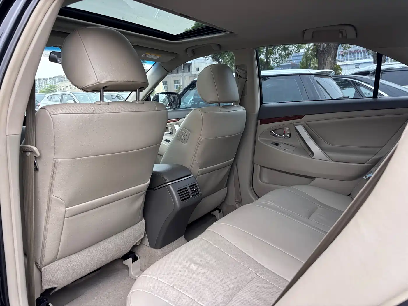 Toyota Camry 2013 200G Classic Luxury Edition фото 8