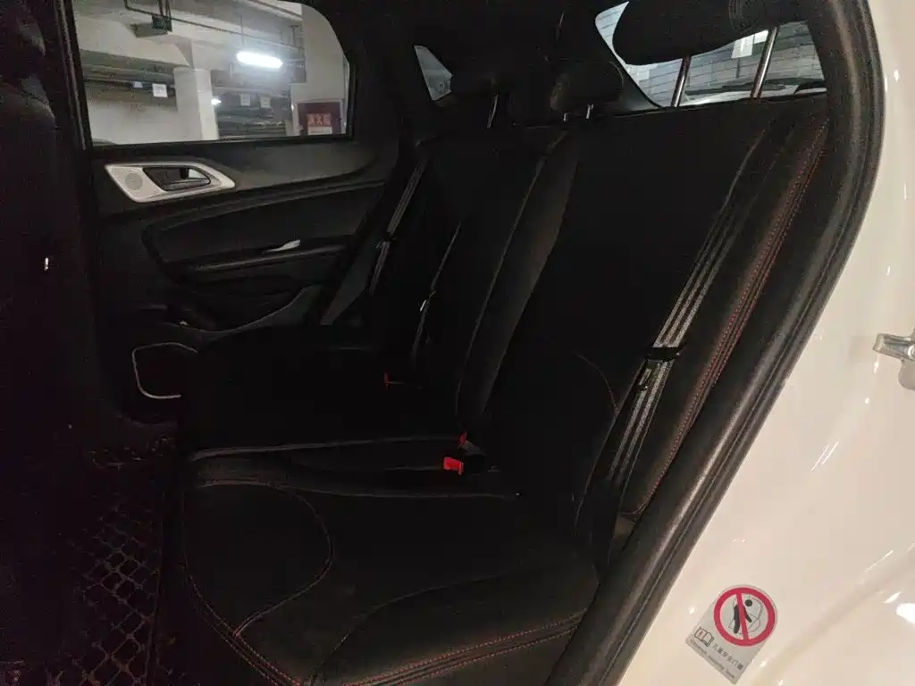 Zhonghua V3 2015 2015 1.5L Manual Smart Edition