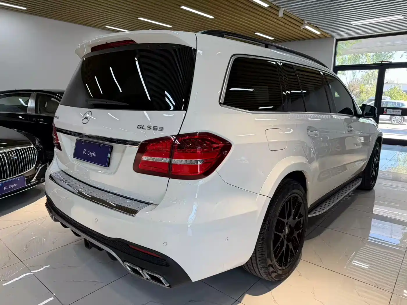 Mercedes-Benz GLS 2017 GLS 400 4MATIC Luxury фото 4