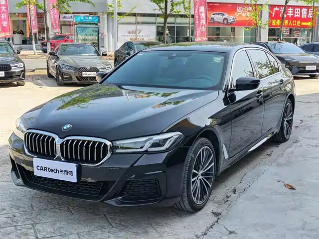 BMW 5-SERIES 2023