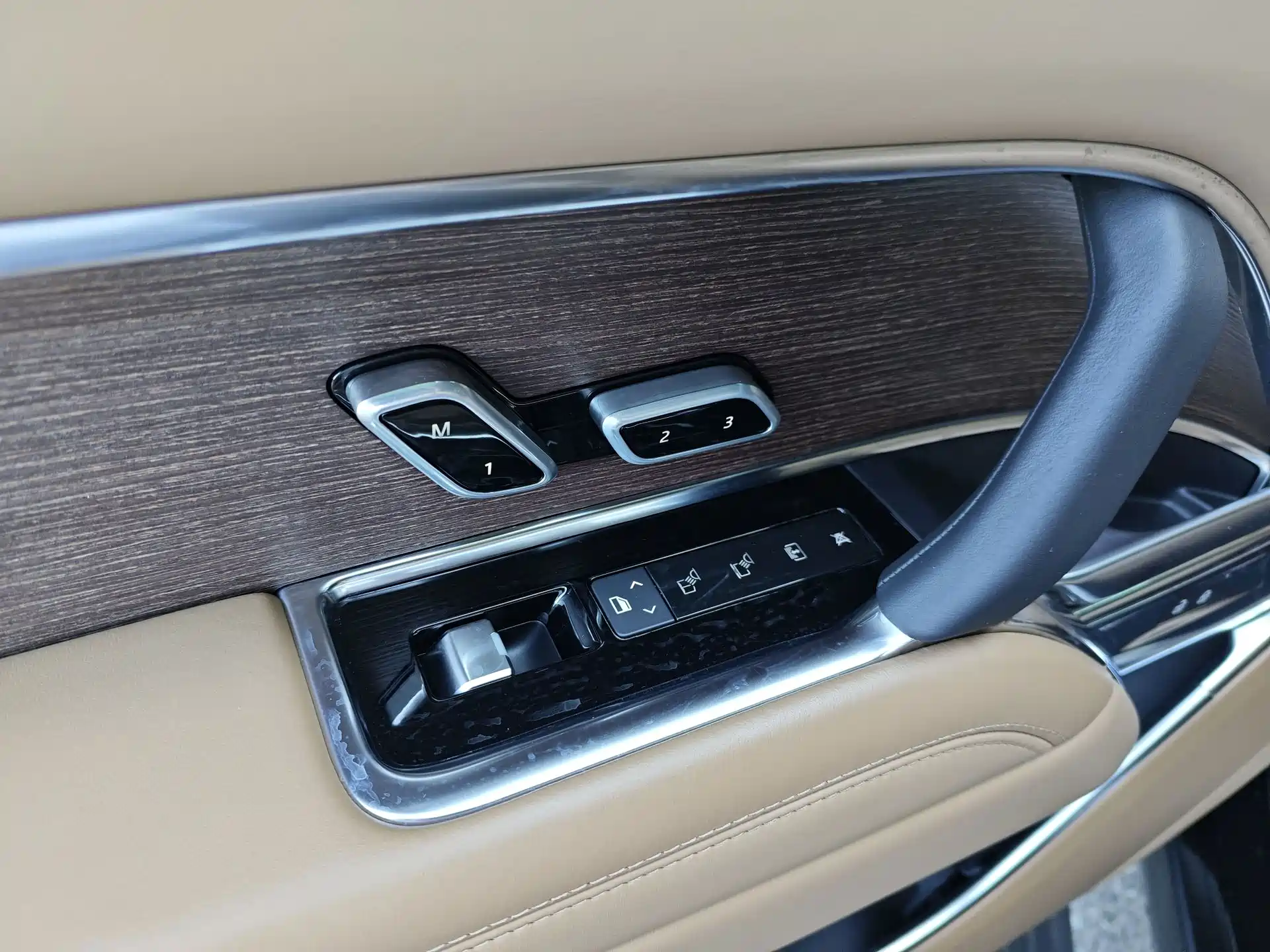 Фото 26 - Land Rover Range Rover