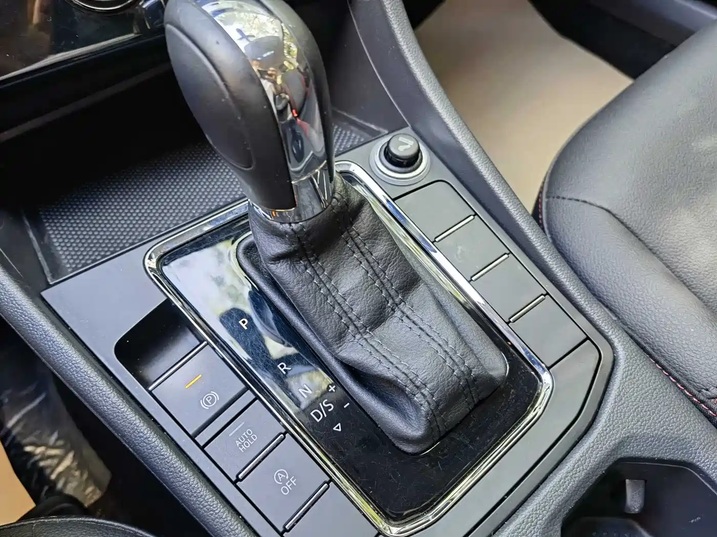Volkswagen Bora 2021 1.5L Automatic Elite Smart Edition фото 11